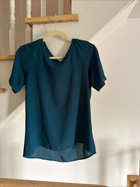 Dynamite High-Low Short-Sleeve Blouse